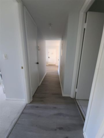 3249 BENEVA ROAD 204, Sarasota, FL 34232