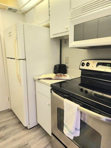 3249 BENEVA ROAD 204, Sarasota, FL 34232