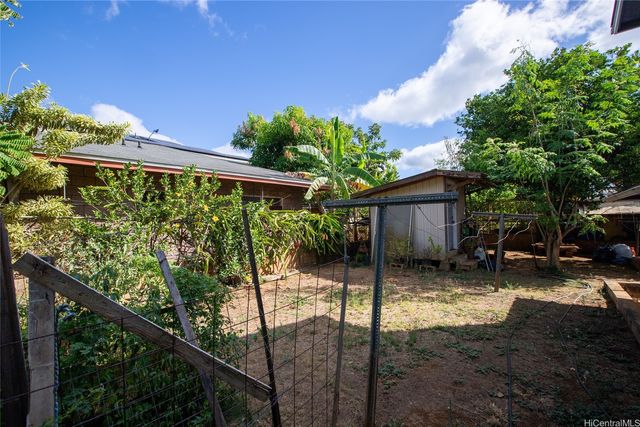 94-1210 Kahuaina Street, Waipahu, HI 96797