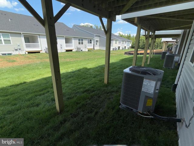 9193 EDENDERRY DR, Fredericksburg, VA 22408