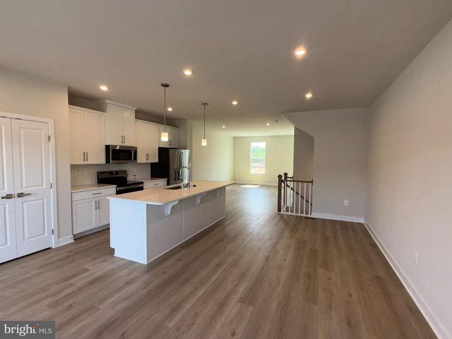 9193 EDENDERRY DR, Fredericksburg, VA 22408