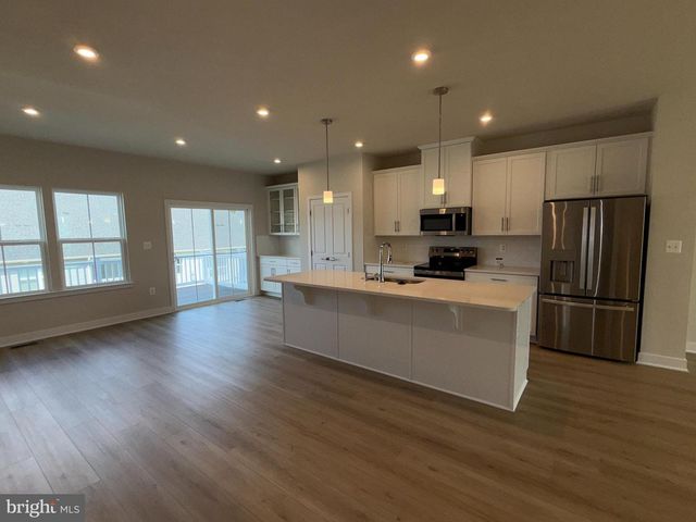 9193 EDENDERRY DR, Fredericksburg, VA 22408