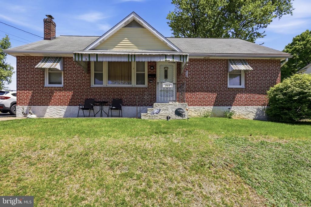 723 SHARON AVE, Collingdale, PA 19023 — exterior