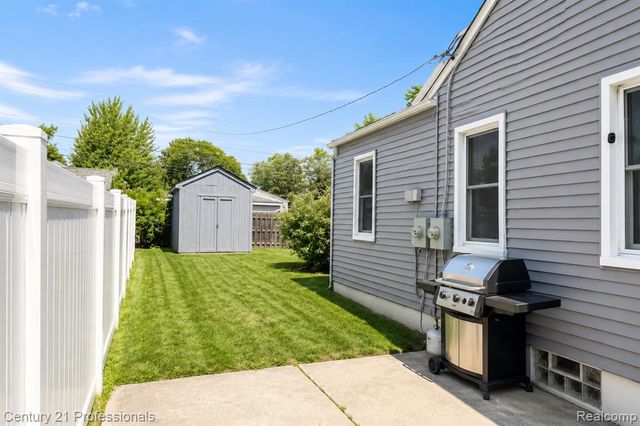 1246 West Boulevard, Berkley, MI 48072
