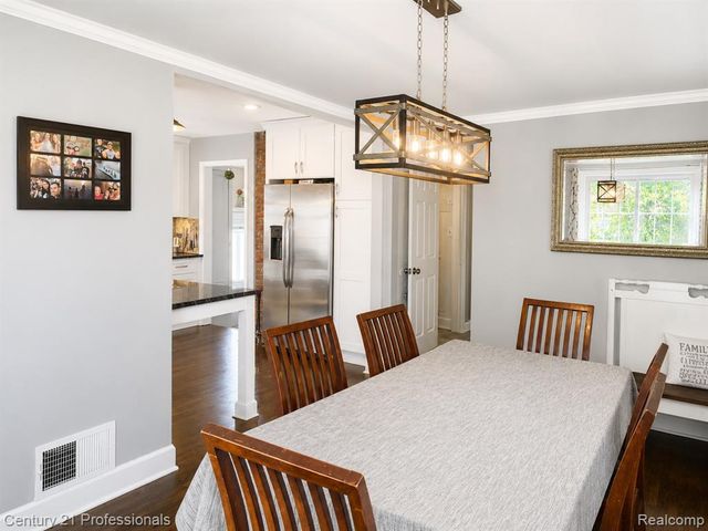 1246 West Boulevard, Berkley, MI 48072