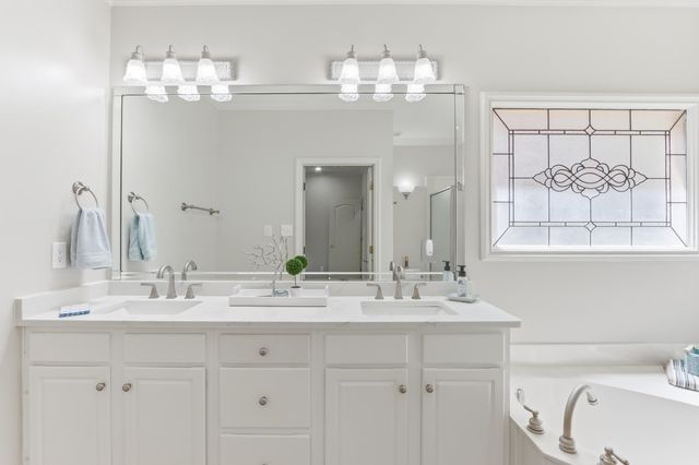 536 WARWICK WILLOW CV, Collierville, TN 38017
