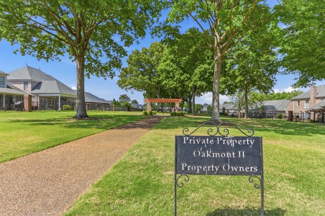 536 WARWICK WILLOW CV, Collierville, TN 38017