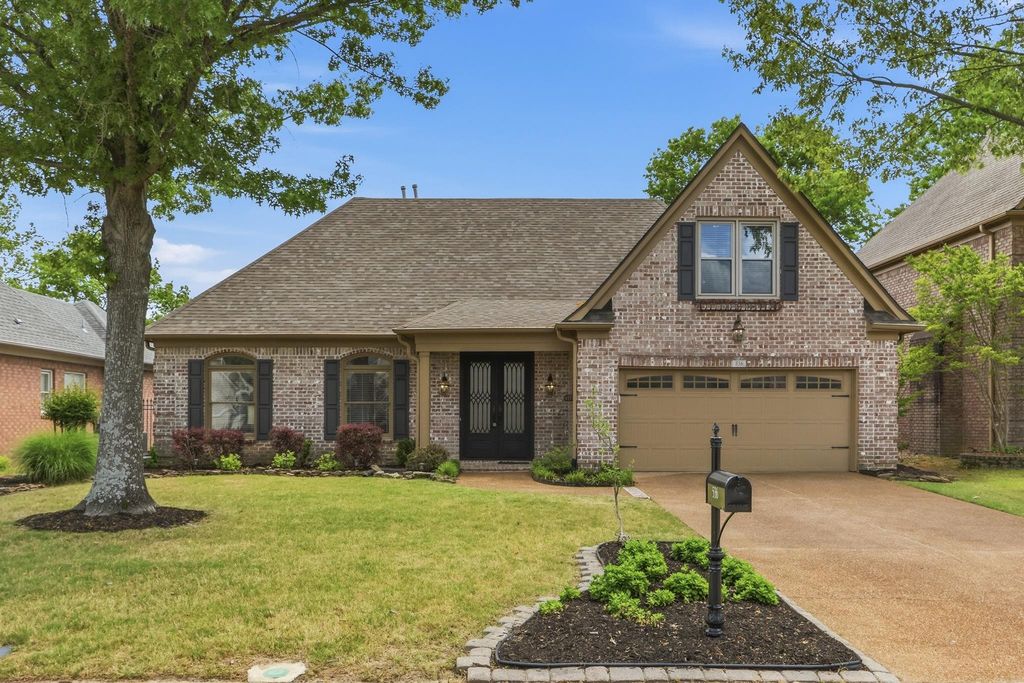 536 WARWICK WILLOW CV, Collierville, TN 38017