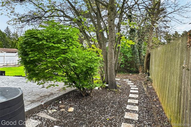 39423 Baroque Boulevard, Clinton Charter Township, MI 48038