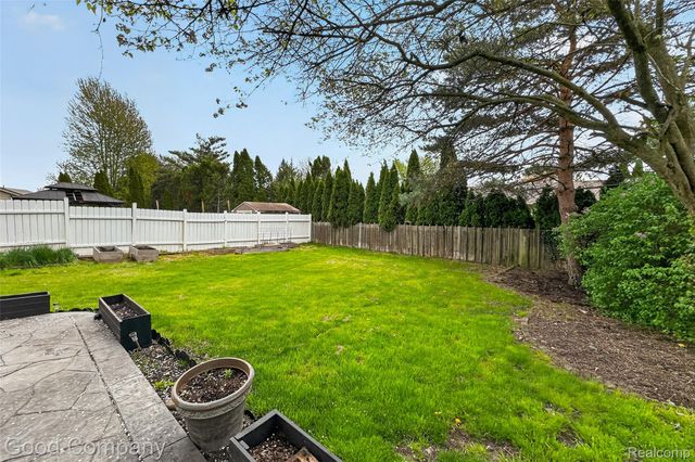 39423 Baroque Boulevard, Clinton Charter Township, MI 48038