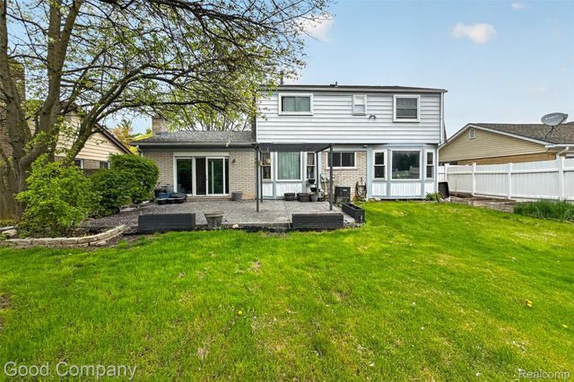 39423 Baroque Boulevard, Clinton Charter Township, MI 48038