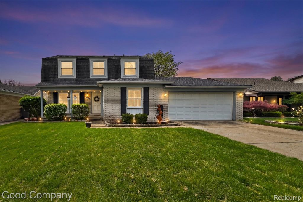 39423 Baroque Boulevard, Clinton Charter Township, MI 48038