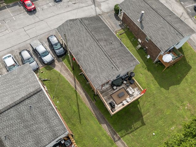 126 Five Oaks Dr, Nashville, TN 37217
