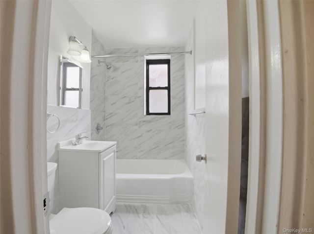 3231 Barker Avenue 2A, Bronx, NY 10467