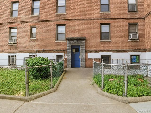 3231 Barker Avenue 2A, Bronx, NY 10467