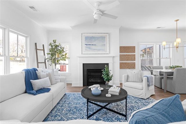 3307 Stillwood Drive, Hapeville, GA 30354