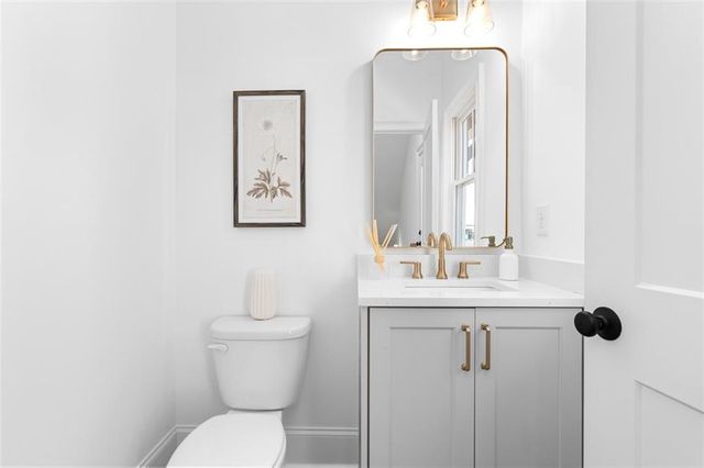 3307 Stillwood Drive, Hapeville, GA 30354