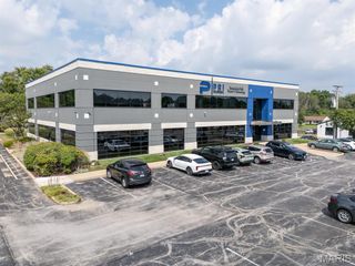 174 Clarkson Road, Ballwin, MO 63011