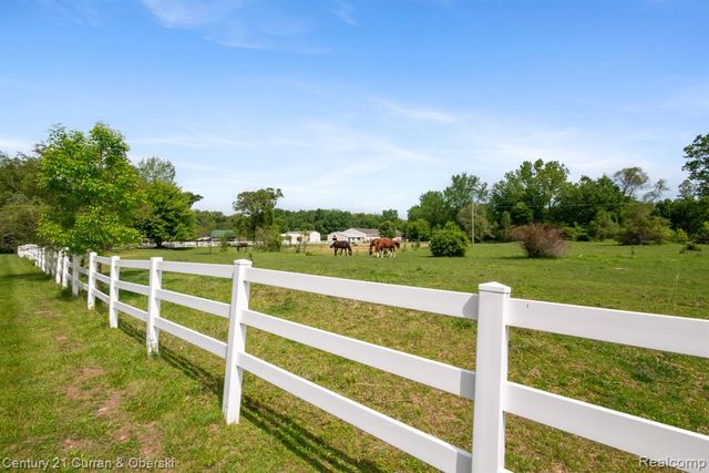 0000 Seven Mile Rd, South Lyon, MI 48178