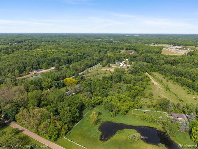 0000 Seven Mile Rd, South Lyon, MI 48178