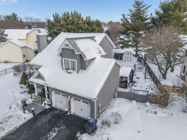 7 Rachel Ct, Clinton Town, NJ 08809