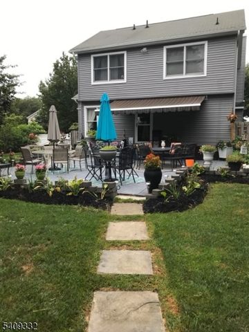 7 Rachel Ct, Clinton Town, NJ 08809