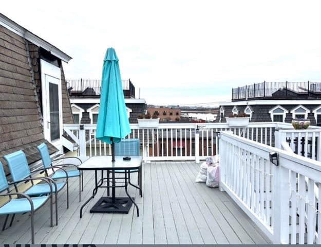 55 Port Norfolk St 3, Boston, MA 02122