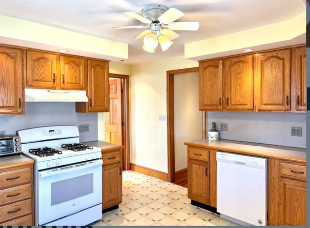 55 Port Norfolk St 3, Boston, MA 02122