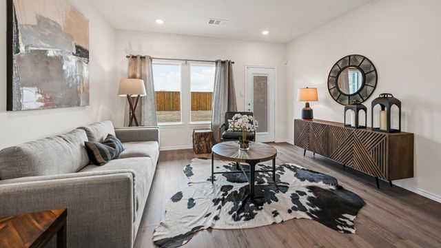 635 Sky Muse Drive, Lavon, TX 75166