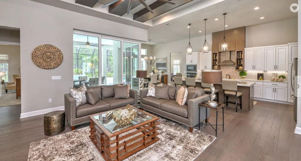 Image 5 of property listing at 11 KENSINGTON STREET, Ormond Beach, FL 32174