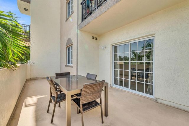 5271 SW 8th 203, Miami, FL 33134