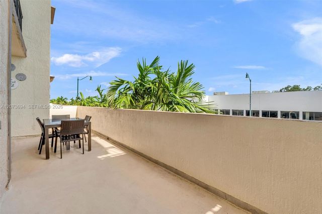 5271 SW 8th 203, Miami, FL 33134