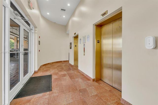 5271 SW 8th 203, Miami, FL 33134