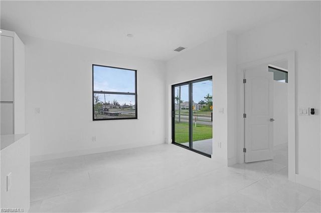 2001 NW 25th AVE, Cape Coral, FL 33993