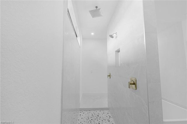 2001 NW 25th AVE, Cape Coral, FL 33993