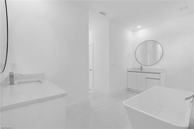 2001 NW 25th AVE, Cape Coral, FL 33993