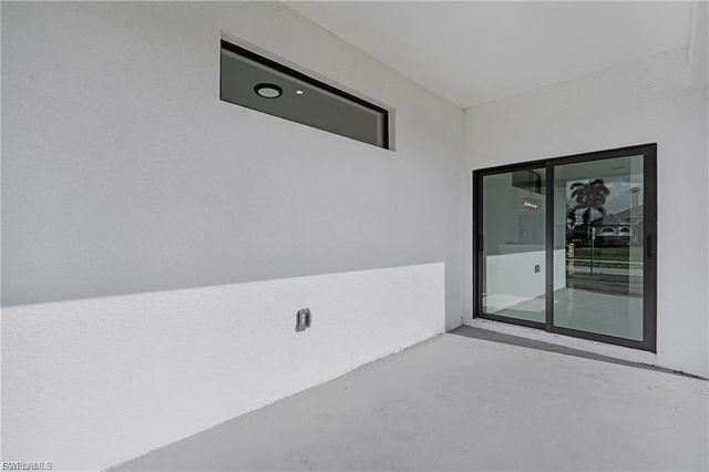 2001 NW 25th AVE, Cape Coral, FL 33993