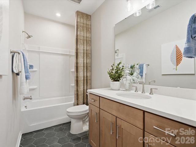 5424 Whaler Walk Way, Charlotte, NC 28226