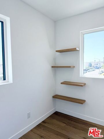 4627 Rosewood Avenue, Los Angeles, CA 90004