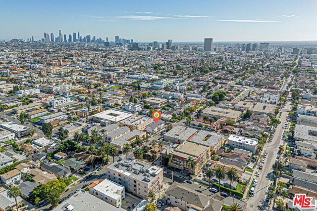 4627 Rosewood Avenue, Los Angeles, CA 90004