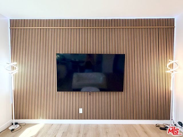 4627 Rosewood Avenue, Los Angeles, CA 90004