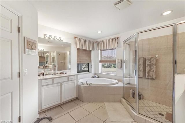 9346 Spanish Moss WAY, Bonita Springs, FL 34135