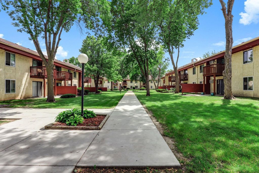 157 Mindy Lane 34, Montrose, MN 55363 — photo 2