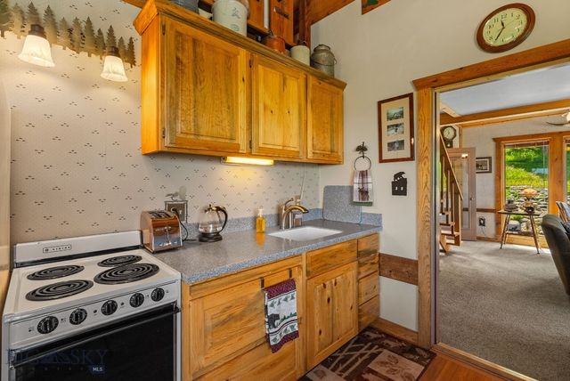 3 Highland Ranch Road, Wilsall, MT 59086