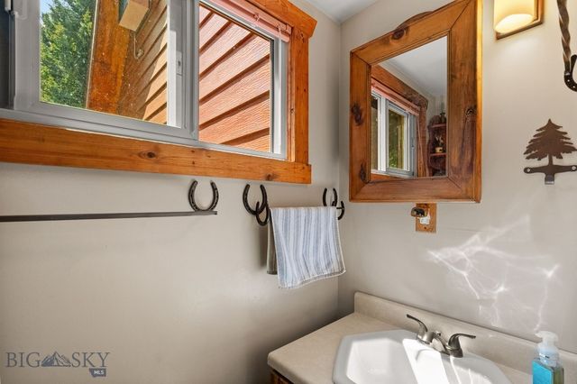 3 Highland Ranch Road, Wilsall, MT 59086