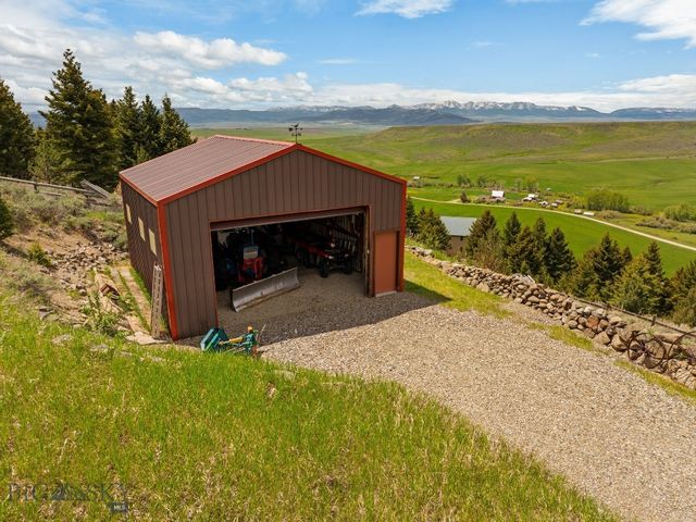 3 Highland Ranch Road, Wilsall, MT 59086