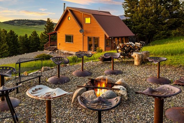 3 Highland Ranch Road, Wilsall, MT 59086