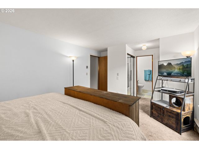 9912 Sw TRAPPER Ter, Beaverton, OR 97008