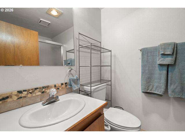 9912 Sw TRAPPER Ter, Beaverton, OR 97008