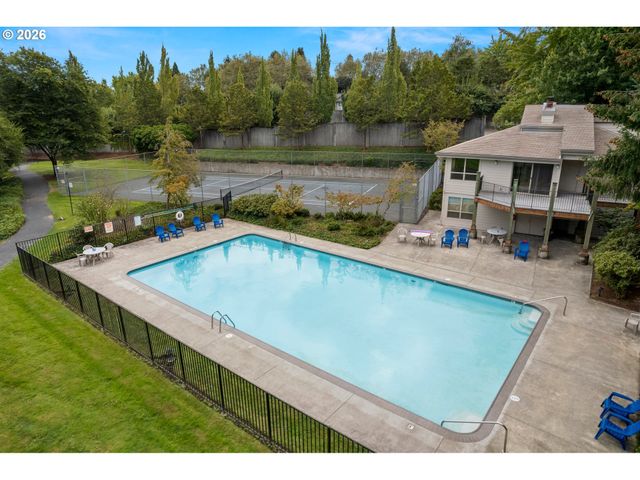 9912 Sw TRAPPER Ter, Beaverton, OR 97008